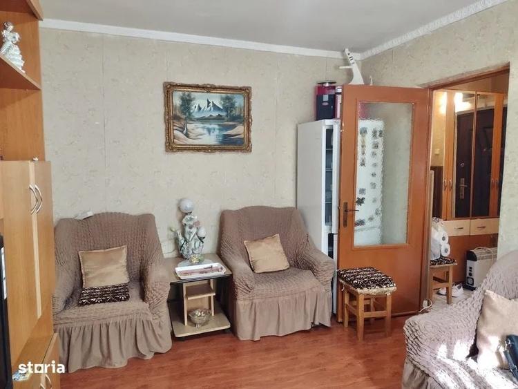 Apartament cu 2 camere semidecomandat în 23 August