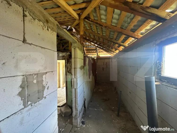 Casă cu 4 camere cu Teren 2200 Mp în Central