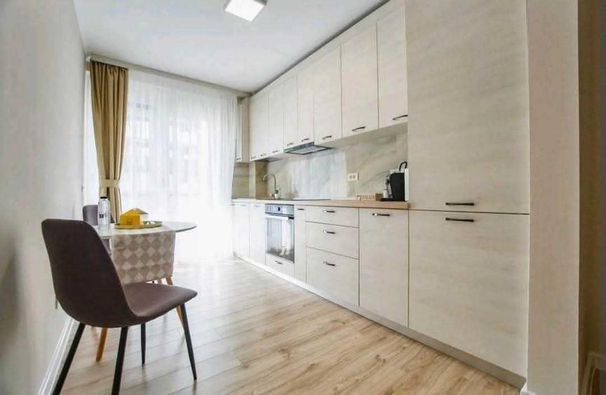Apartament cu 2 camere decomandat în Exterior Vest