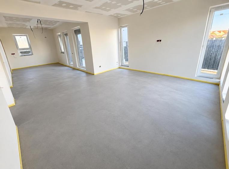 Casă individuală cu 4 camere cu Teren 250 Mp în Cetate