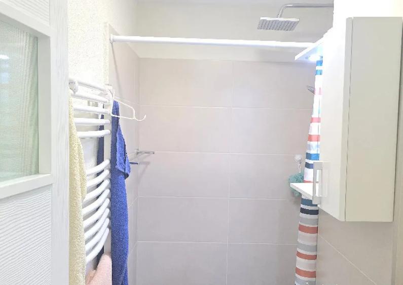 Apartament cu 2 camere semidecomandat în Central