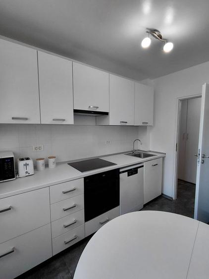 Apartament cu 2 camere semidecomandat în Tomis Nord