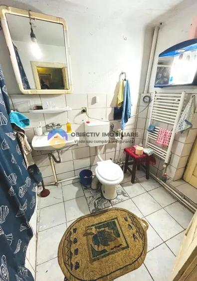 Casă cu 5 camere cu Teren 2562 Mp în Bodești