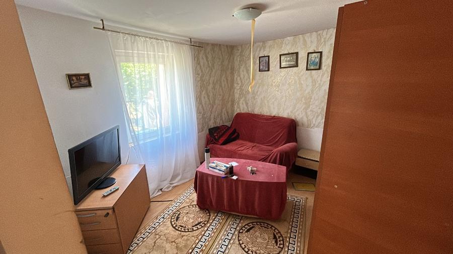 Casă individuală cu 3 camere cu Teren 1037 Mp în Bucșani
