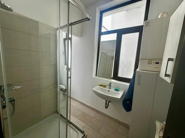 Casă individuală cu 8 camere cu Canalizare în Kiseleff