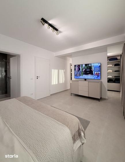 Apartament cu 4 camere în Ipotești