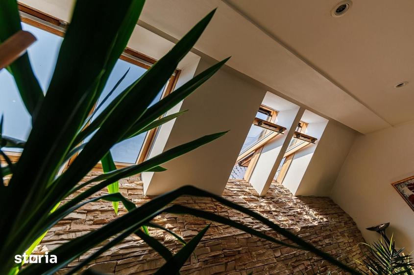 Apartament cu 3 camere decomandat în P-ța Unirii
