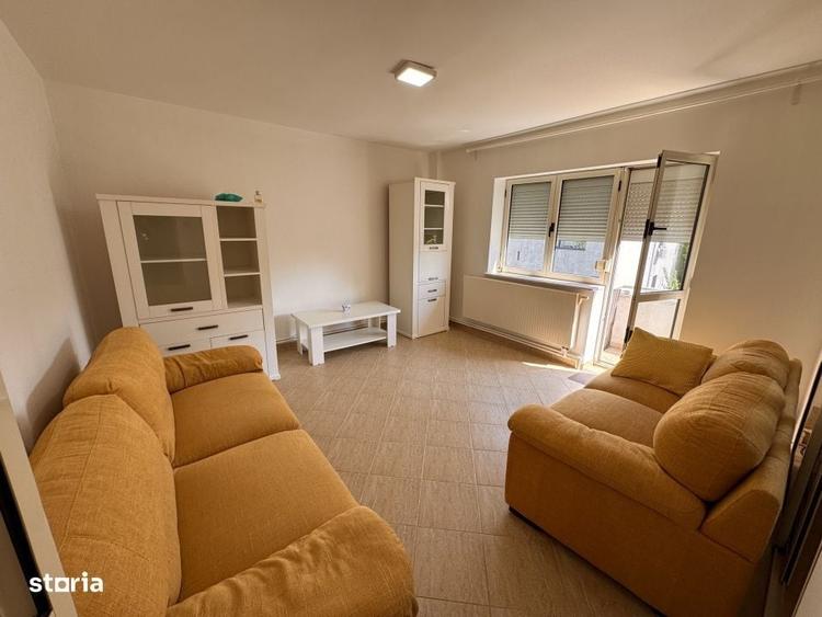 Apartament cu 2 camere decomandat în Calea București