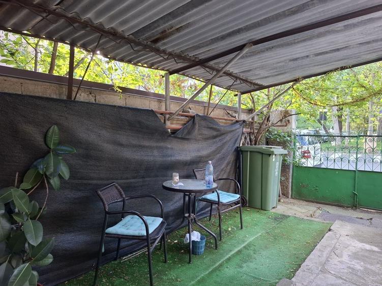 Casă individuală cu 2 camere cu Canalizare în Domenii