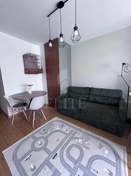 Apartament cu 2 camere semidecomandat în Dâmbul Rotund