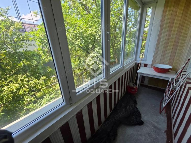 Apartament cu 3 camere decomandat în Sud