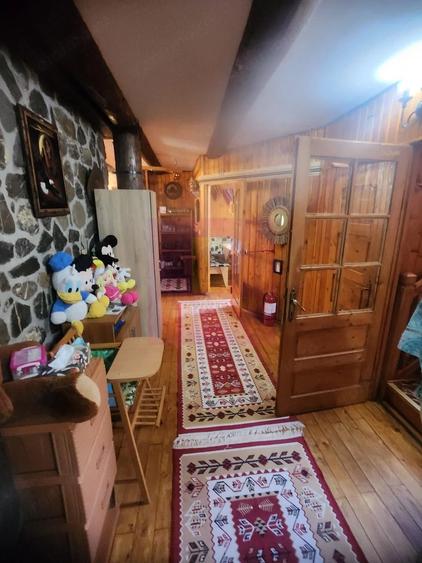 Vila de vacanta de vanzare in Busteni - Zona Zamora - 9