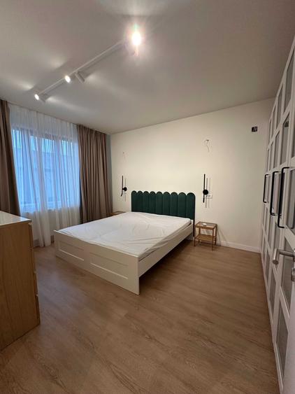 Apartament cu 2 camere semidecomandat în Andronache