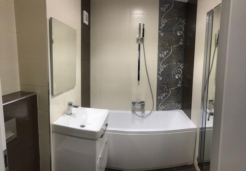Apartament cu 4 camere decomandat, mobilat în Centrul Civic