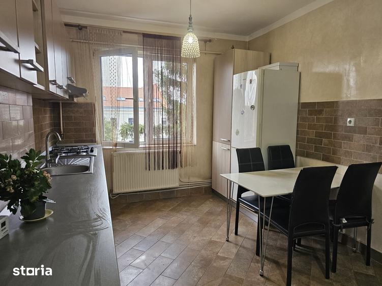 Apartament cu 2 camere decomandat în Burdea