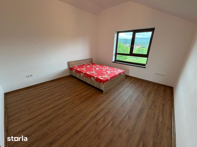 Casă cu 4 camere cu Teren 533 Mp în Central