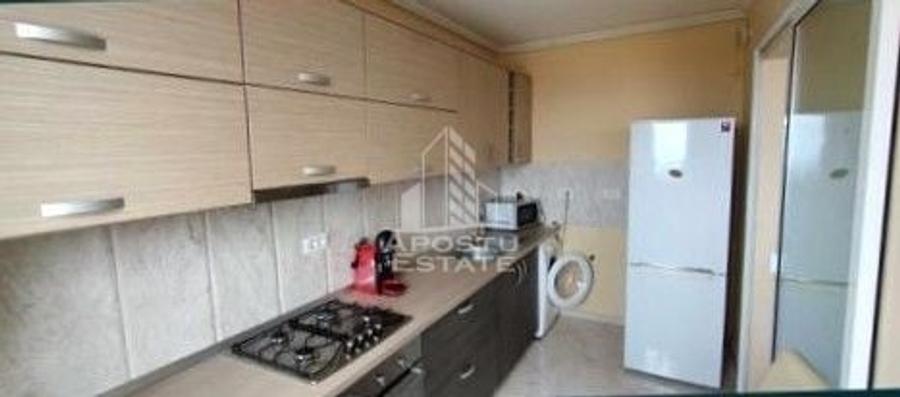Apartament cu 2 camere decomandat, mobilat în Romanilor