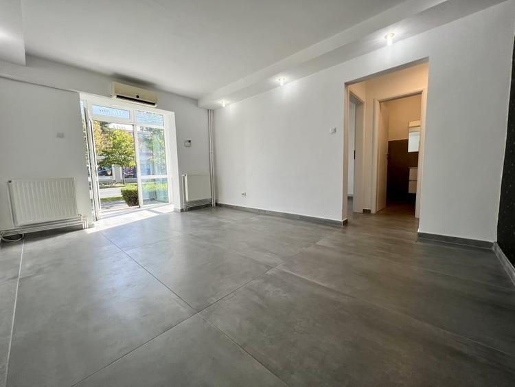 Spațiu comercial, de 40 mp, în Astra