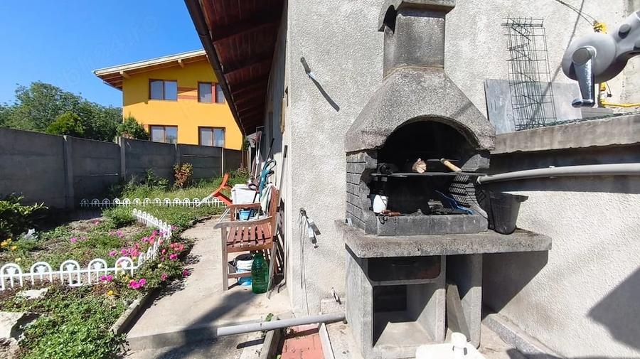 Apartament cu 3 camere semidecomandat în Ultracentral