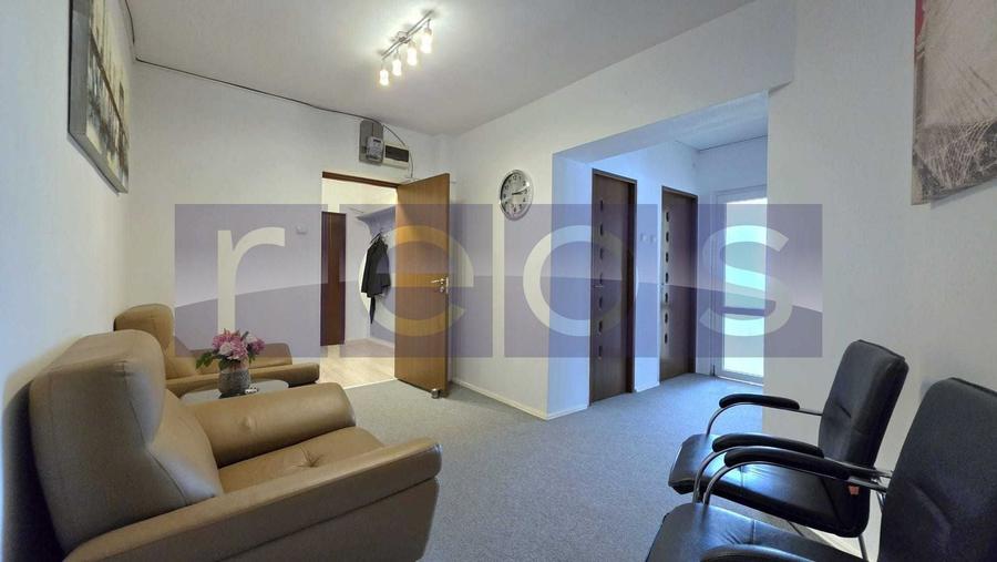 Apartament cu 4 camere decomandat, mobilat în Universitate