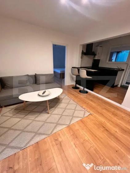 Apartament cu 2 camere semidecomandat în Central