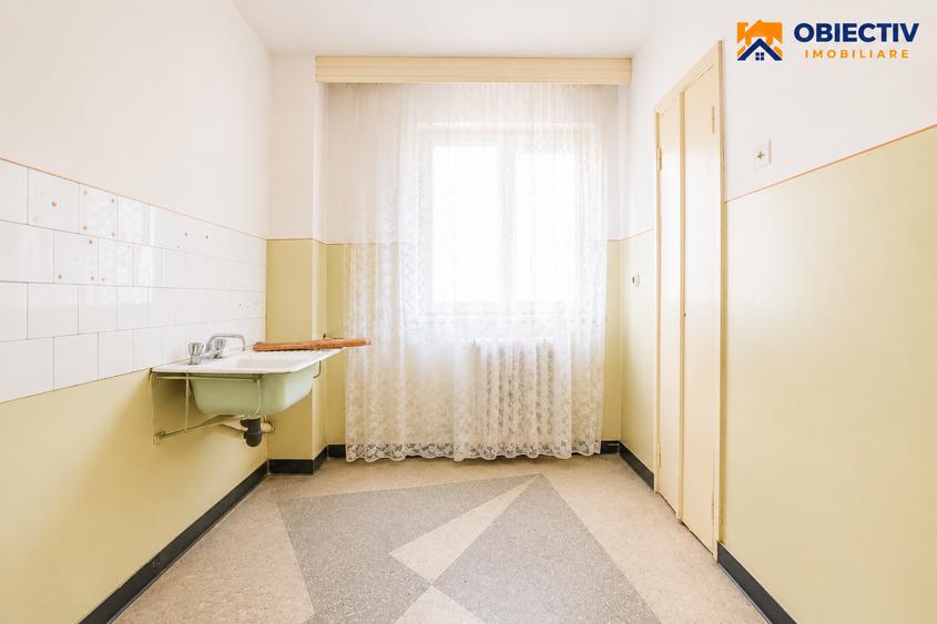 Apartament cu 2 camere semidecomandat în Mărăței