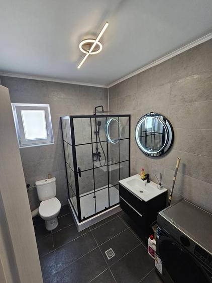 Apartament cu 2 camere decomandat în Șișești