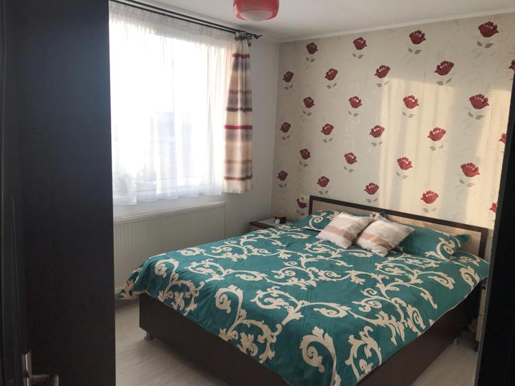 Apartament cu 3 camere decomandat, mobilat în Central