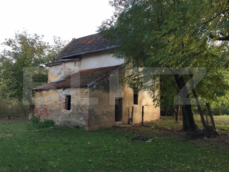 Teren Construcții intravilan de 25383 mp, în Exterior Est