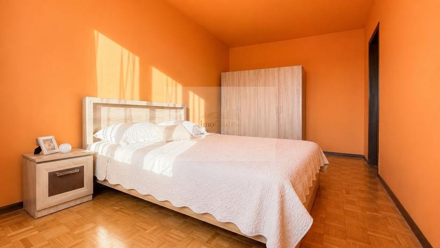 Apartament cu 3 camere semidecomandat, mobilat în Semicentral