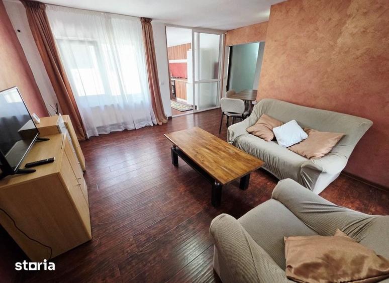 Apartament cu 3 camere în Piața Unirii