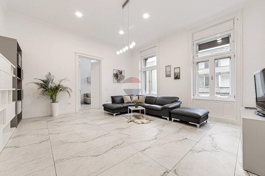 Apartament cu 3 camere semidecomandat în Ultracentral