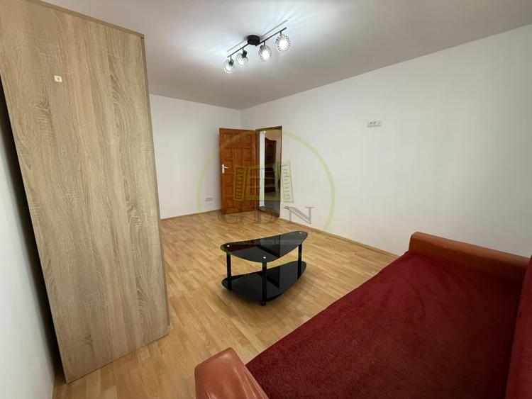 Apartament cu 2 camere decomandat, mobilat în Craiovița Nouă