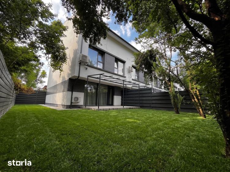 Casă cu 5 camere cu Teren 165 Mp în Străulești