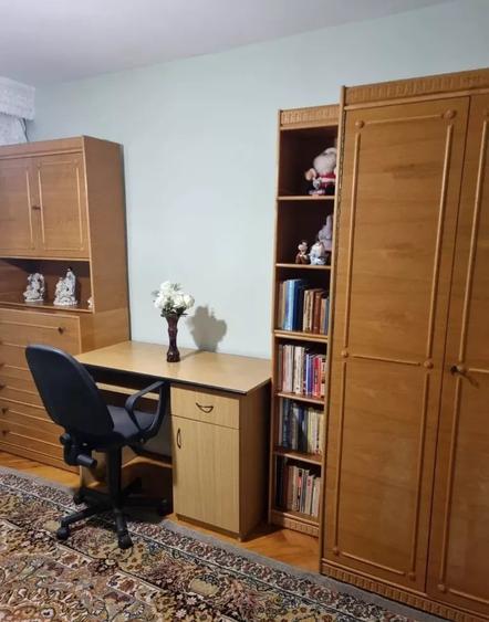 Apartament cu 3 camere decomandat în Cetate