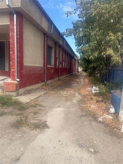 Teren Construcții intravilan de 14000 mp, în Sud-Est