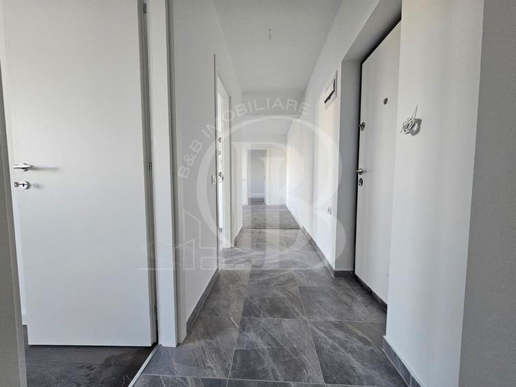 Apartament cu 3 camere semidecomandat în Theodor Pallady