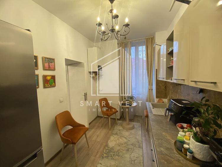 Apartament cu 4 camere decomandat, mobilat în Ultracentral