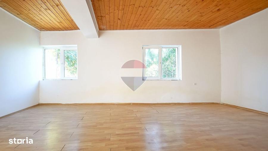 Casă cu 3 camere în Colonia Reconstrucția
