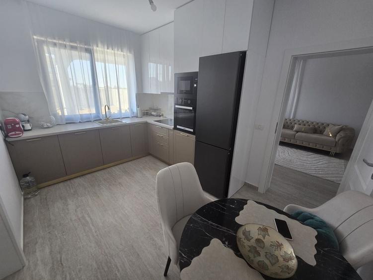 Duplex cu 5 camere cu Canalizare în Moșnița Nouă