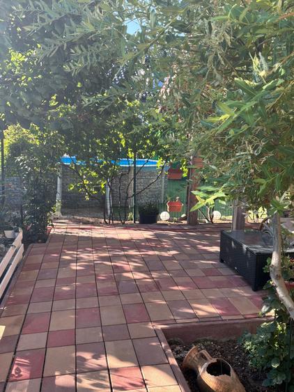 Casă cu 4 camere în Central