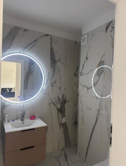 Apartament cu 2 camere decomandat în Florești