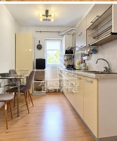 Apartament cu 2 camere semidecomandat, mobilat în UTA