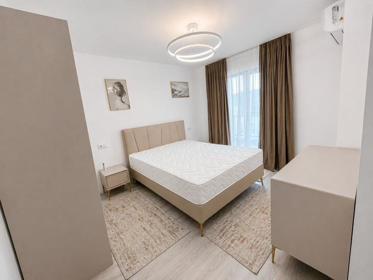 Apartament cu 3 camere decomandat, mobilat în Pipera