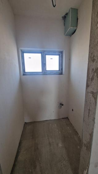 Casă individuală cu 5 camere cu Canalizare în Jucu de Mijloc