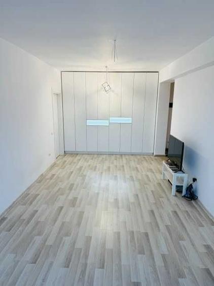 Apartament cu 3 camere în Ghencea