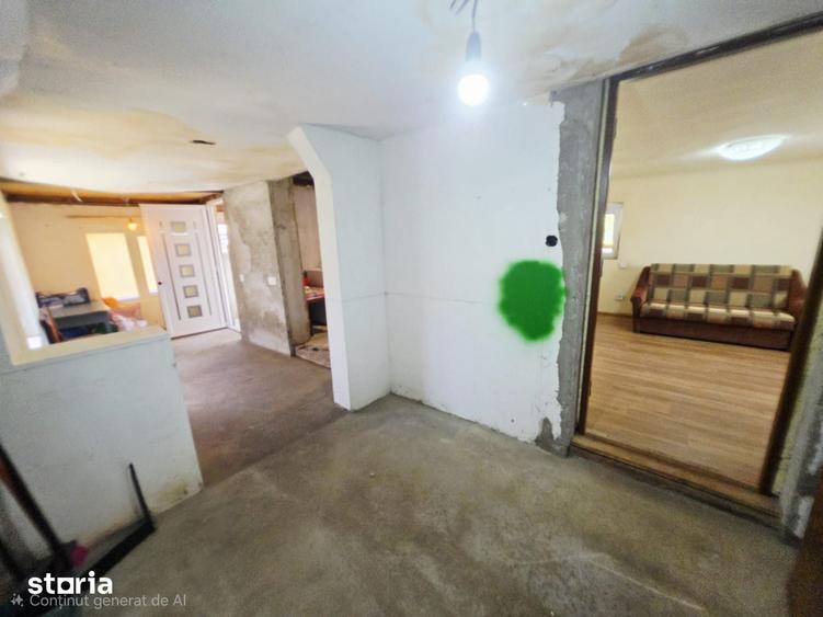 Casă cu 3 camere cu Teren 536 Mp în Ceptura