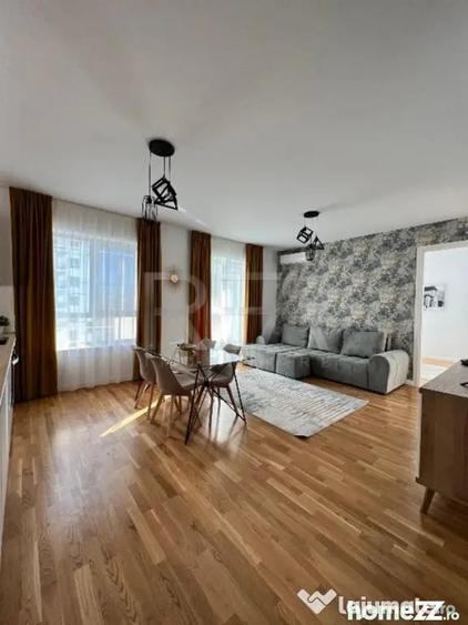 Apartament cu 3 camere semidecomandat în Domenii