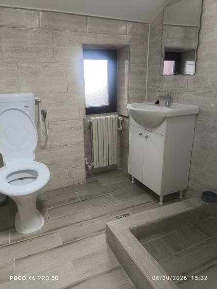 Casă cu 4 camere cu Teren 600 Mp în Central