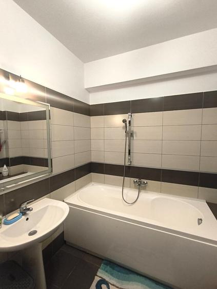 Apartament cu 2 camere decomandat în Berceni